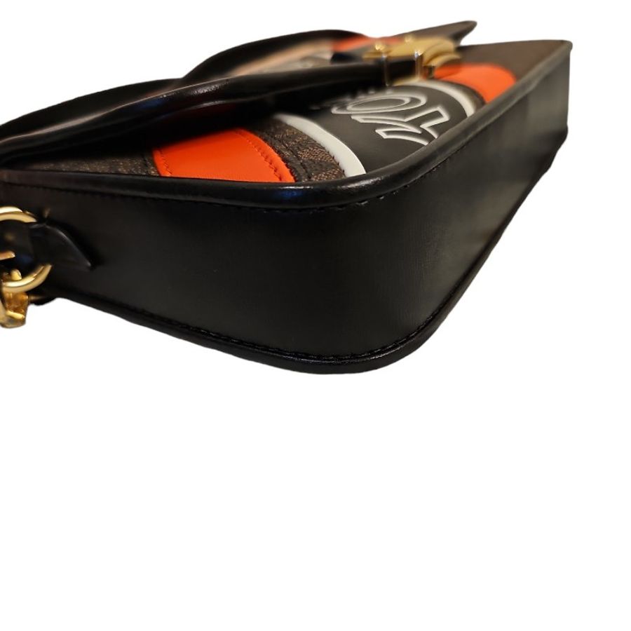 michael kors 老花橘色黑色撞色斜肩手提包-10