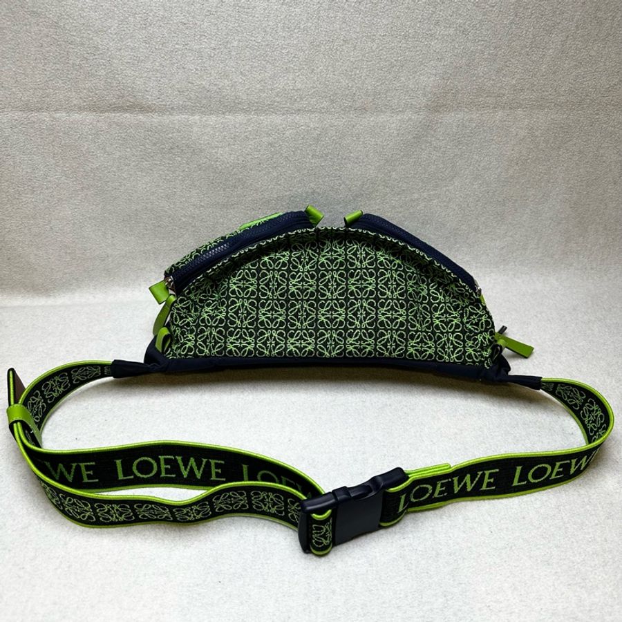 LOEWE 大號 ANAGRAM 腰包 蘋果綠和深海軍藍-4