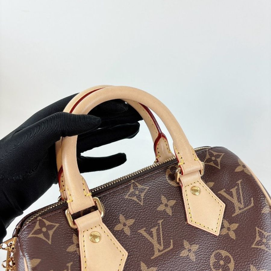 Lv Speedy 20 新款 奶茶色背帶-13