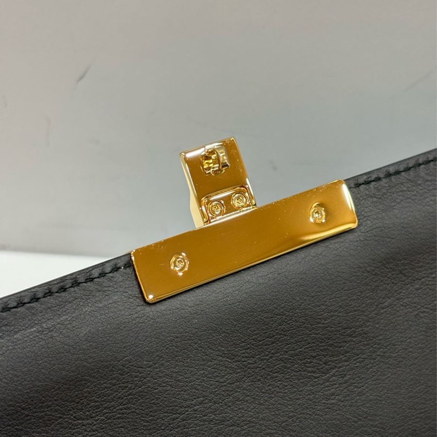 GUCCI 409486 黑色 金釦 鎖頭 Lock 肩背包-14