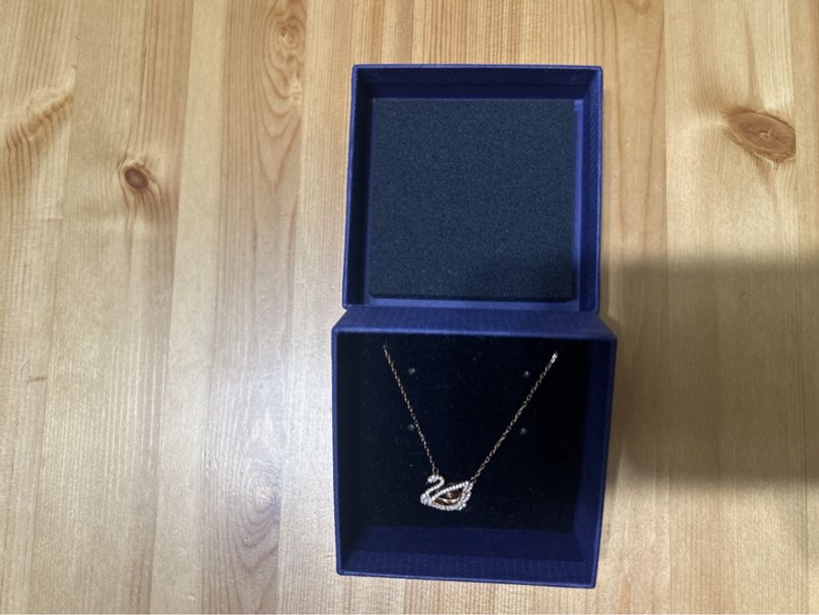 SWAROVSKI Dancing Swan項鍊-2