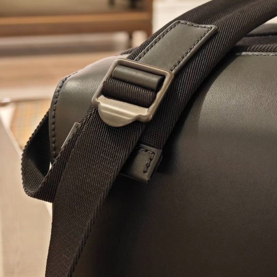🎁當季特價🎁Burberry 80656301 Rocco 尼龍雙肩包 炭灰色-12
