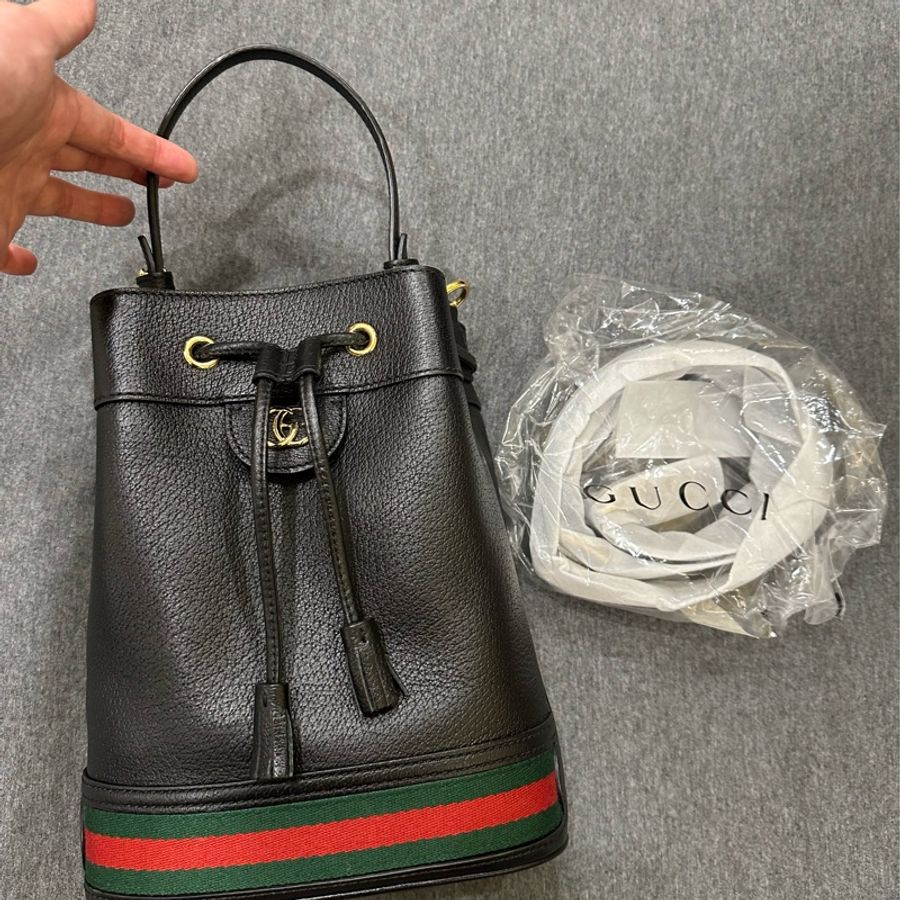 已售出【GUCCI 古馳】GUCCI OPHIDIA雙G金屬 LOGO綠紅綠織帶牛皮束口斜背水桶包(小/黑)-2