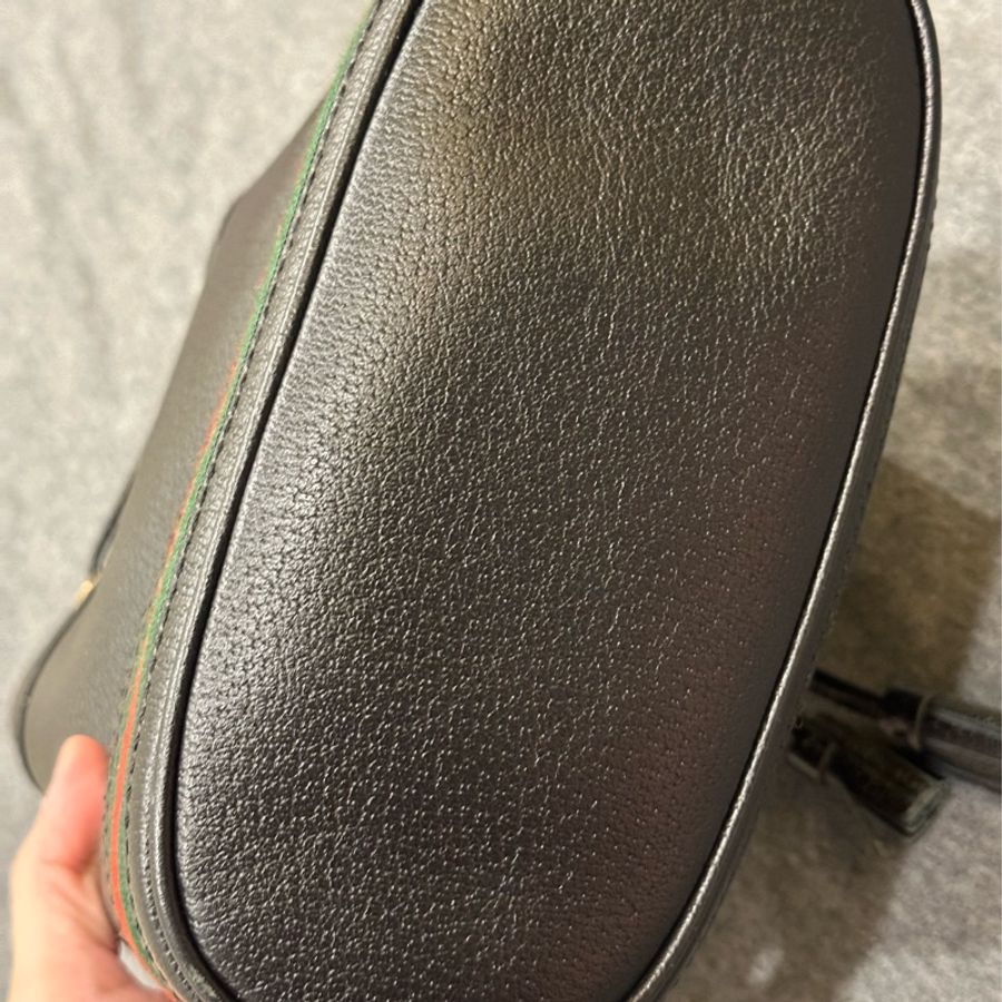 已售出【GUCCI 古馳】GUCCI OPHIDIA雙G金屬 LOGO綠紅綠織帶牛皮束口斜背水桶包(小/黑)-27