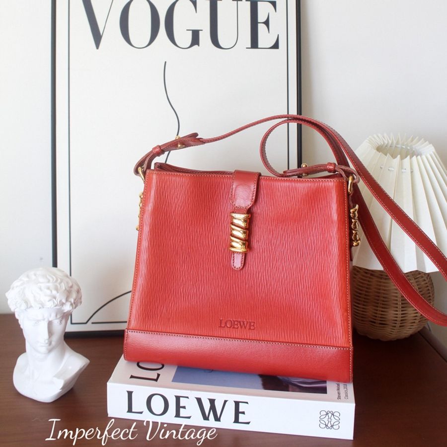 Loewe中古蛇骨包-1