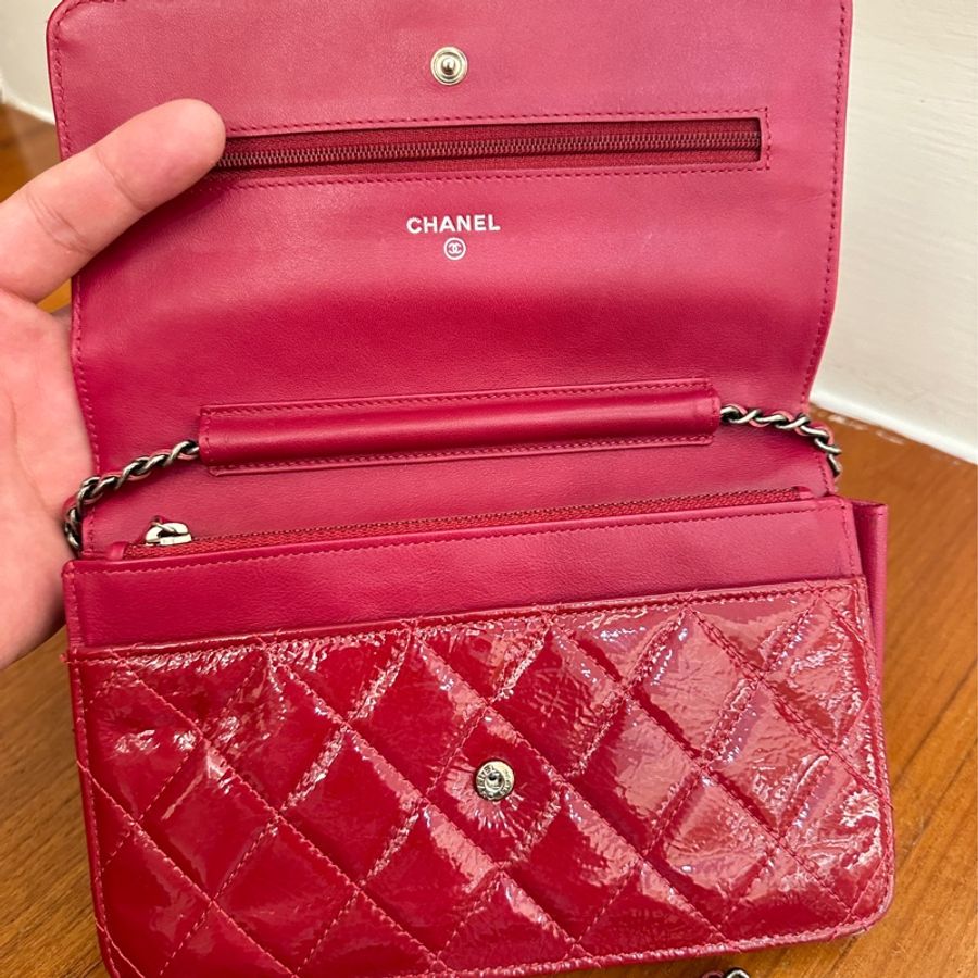 CHANEL 紅漆皮2.55銀鏈WOC-3