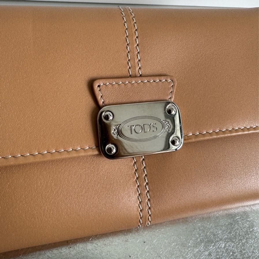 Tods 錢包 折疊式 皮夾 全新 未使用-1