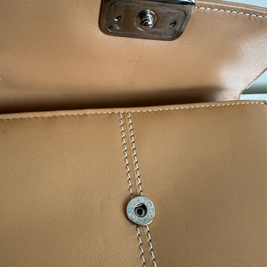 Tods 錢包 折疊式 皮夾 全新 未使用-3