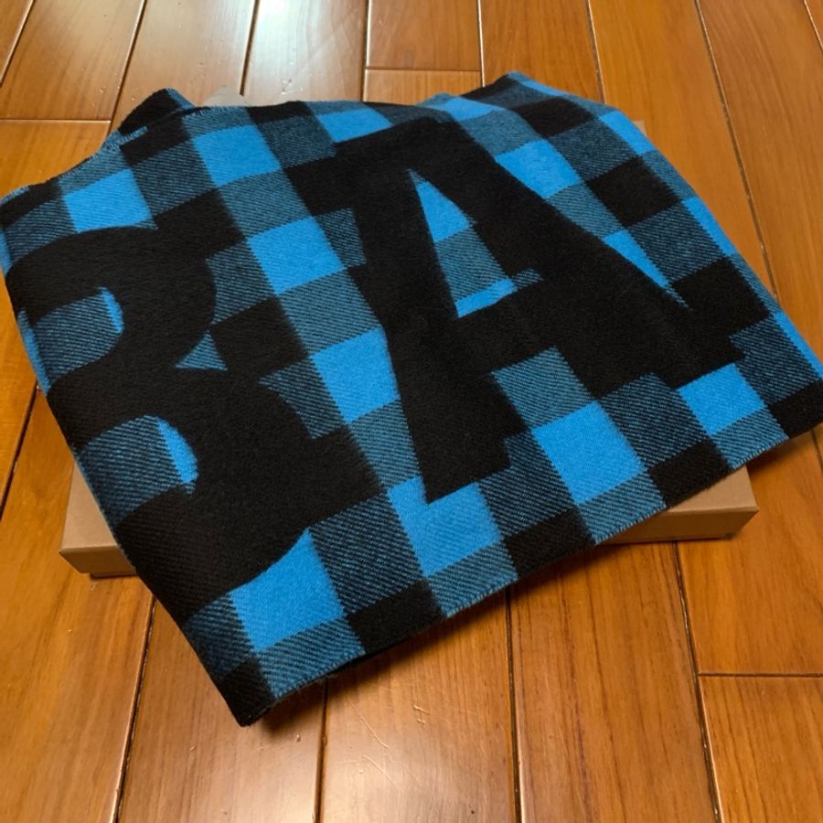特惠價!巴黎世家 Balenciaga 雙面圍巾-0