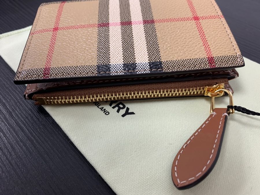 Burberry 全新Beige small wallet with Vintage Check pattern in coated canvas格紋小型雙摺皮夾-6