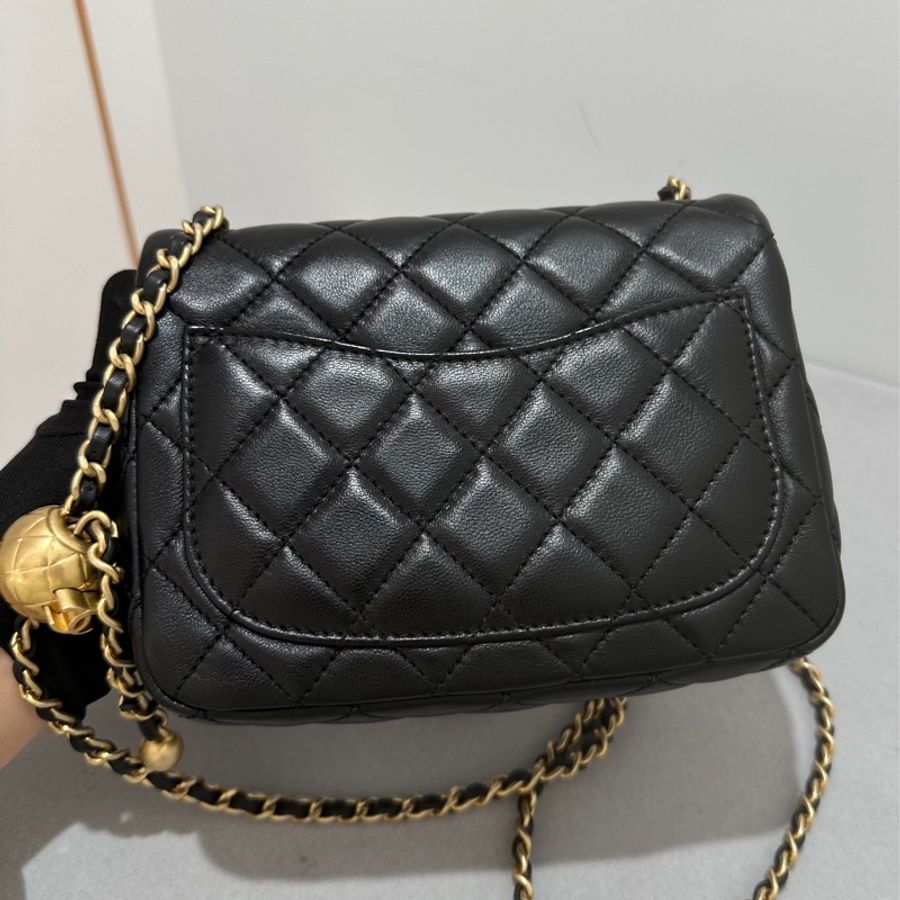 Chanel Lambskin 17cm 金球-4