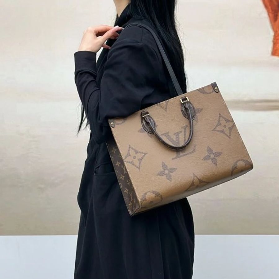 Lv on the go 中號 老花 芯片款-3