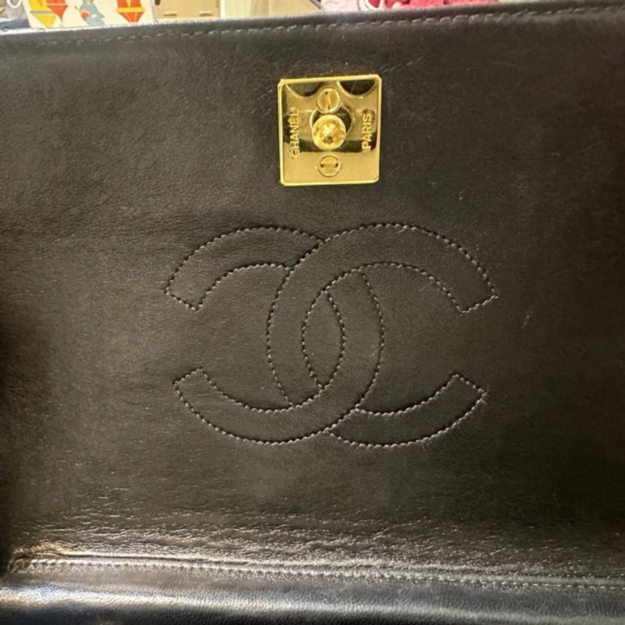 Vintage Chanel 黑金羊包-13