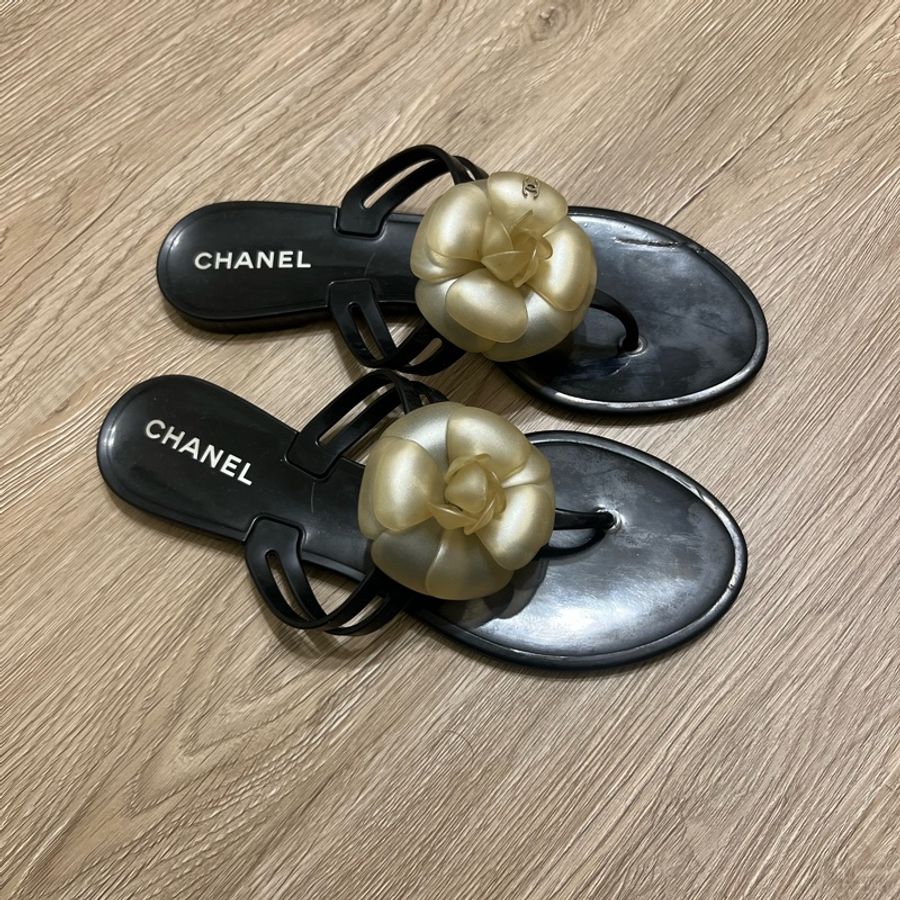 Chanel 山茶花拖鞋 美品-1