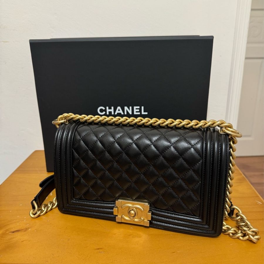 全新 香奈兒Chanel le boy 黑色 金釦 荔枝牛皮 中號-0