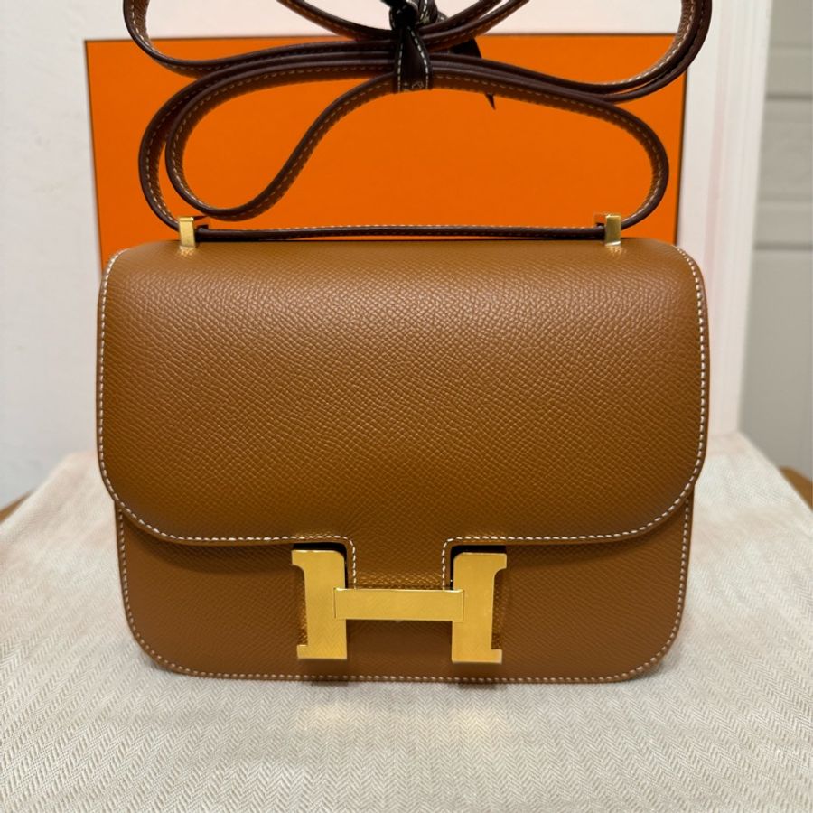 近新全配❗️愛馬仕Hermes mini Constance 迷你康康19金棕金釦-1