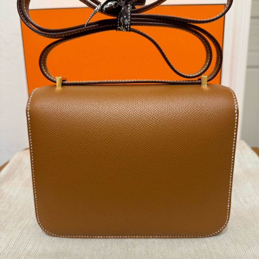 近新全配❗️愛馬仕Hermes mini Constance 迷你康康19金棕金釦-2