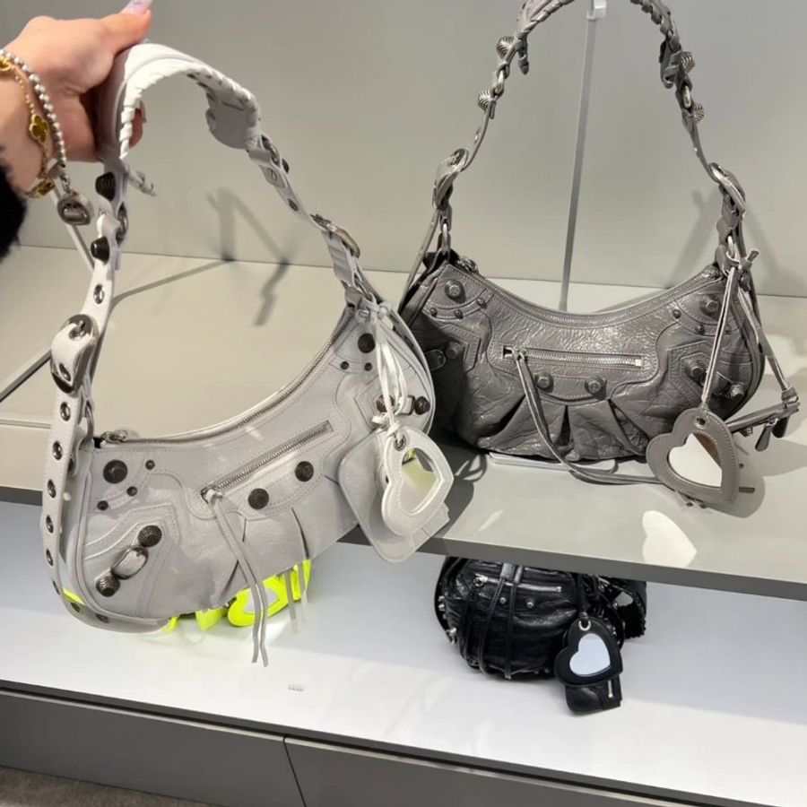 🎁特價🎁Balenciaga 671307 小羊皮 S小款 Le Cagole 包 灰色-7