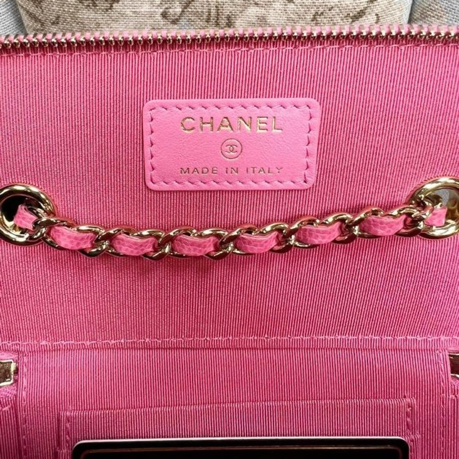 Chanel不需贅述的芭比粉色荔枝皮絕美長盒子-12