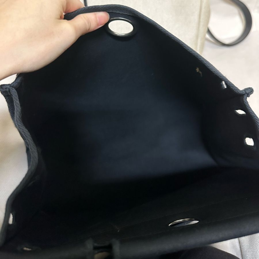 🔥兩個顏色一次擁有🔥男女通用 #Hermes #Herbag 31 ·#經典黑 x #熊貓配色‼️-11