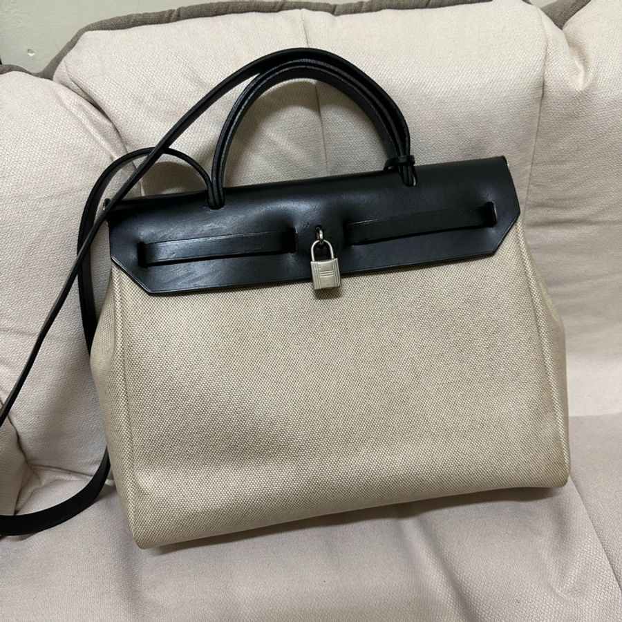 🔥兩個顏色一次擁有🔥男女通用 #Hermes #Herbag 31 ·#經典黑 x #熊貓配色‼️-15