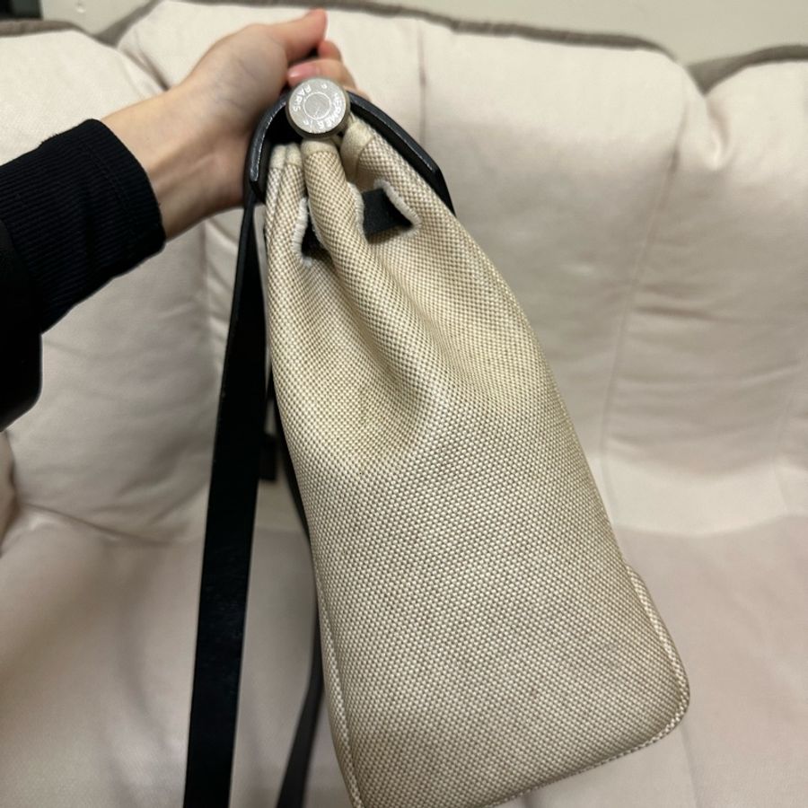 🔥兩個顏色一次擁有🔥男女通用 #Hermes #Herbag 31 ·#經典黑 x #熊貓配色‼️-16