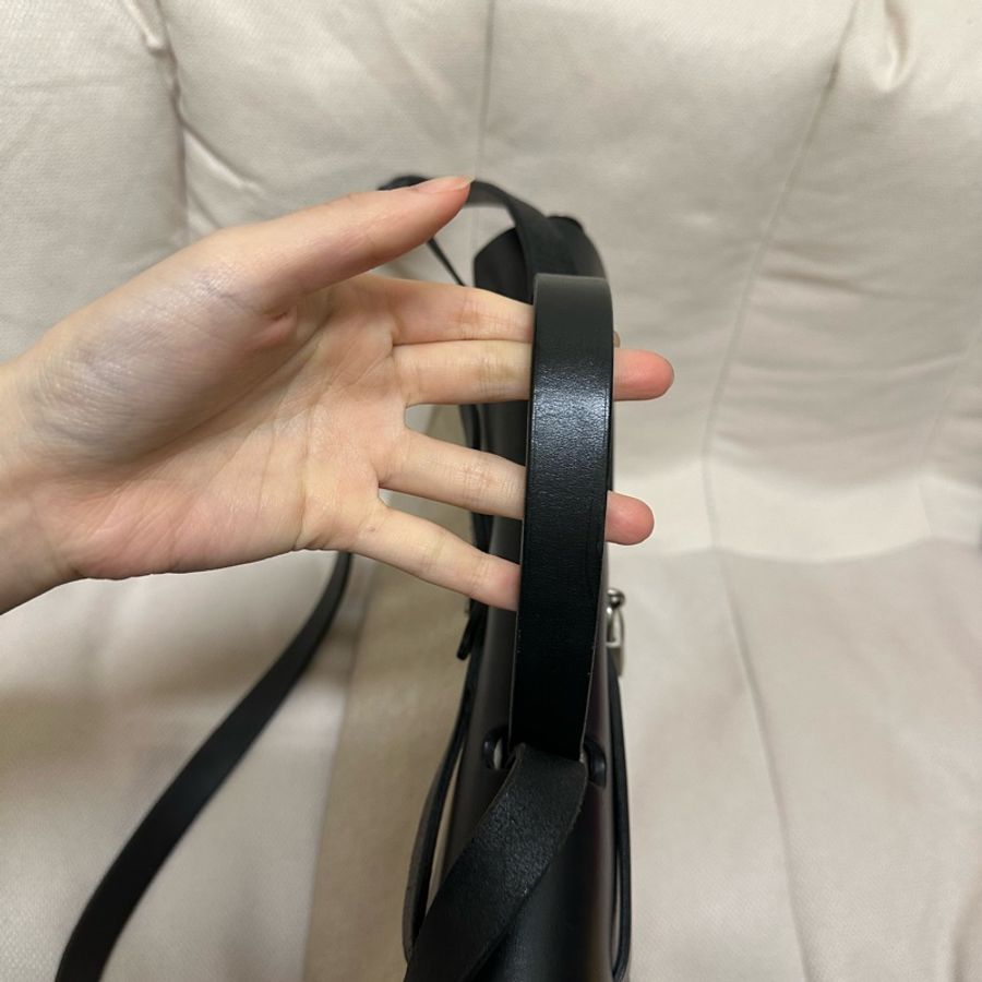 🔥兩個顏色一次擁有🔥男女通用 #Hermes #Herbag 31 ·#經典黑 x #熊貓配色‼️-17