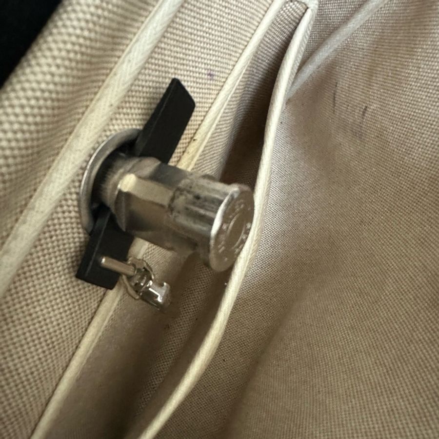 🔥兩個顏色一次擁有🔥男女通用 #Hermes #Herbag 31 ·#經典黑 x #熊貓配色‼️-32