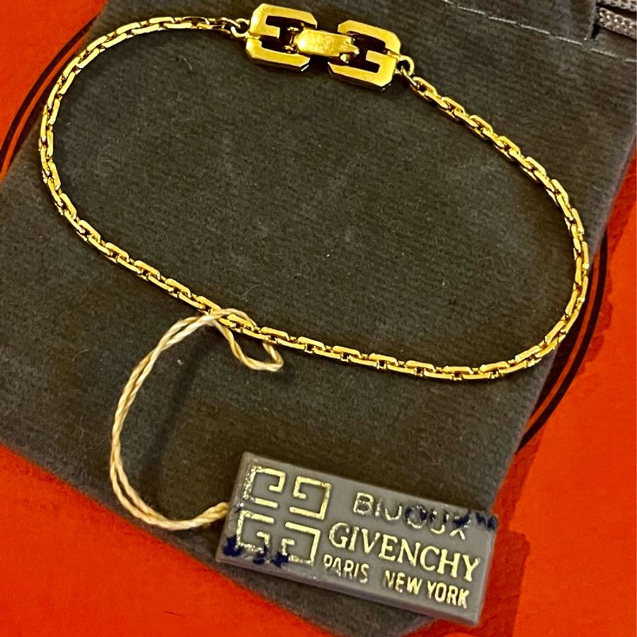 幾乎全新 Givenchy紀梵希古董幾乎未使用金色扣式手鍊-0