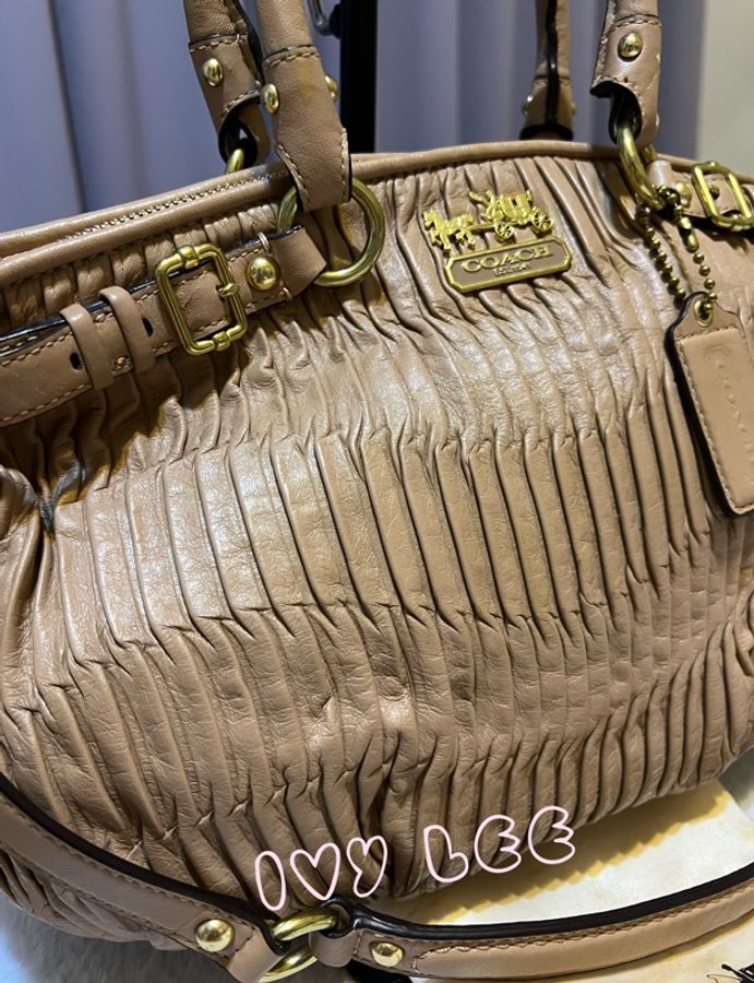 Coach 18620 Madison 縮褶皮革 Sophia 單肩包 斜背包 手提包 奶茶色 二手精品-21