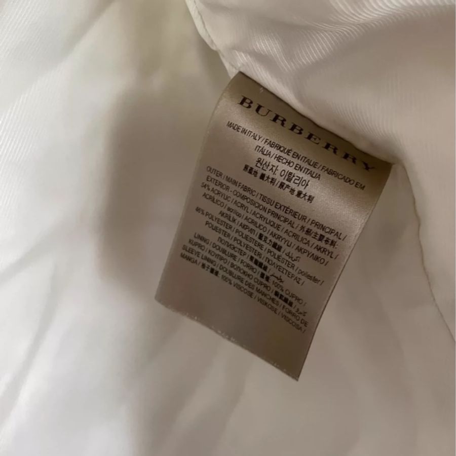 Burberry 彩虹條紋邊白色連帽外套 40號 胸圍102，衣長71-4