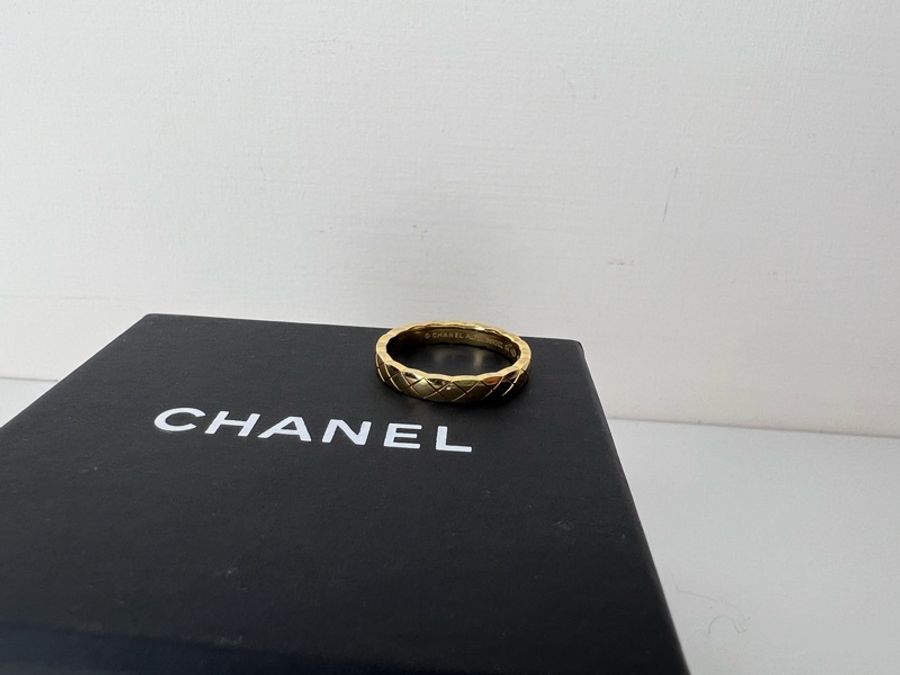 Chanel Coco Crush 戒指 金色 窄版-2