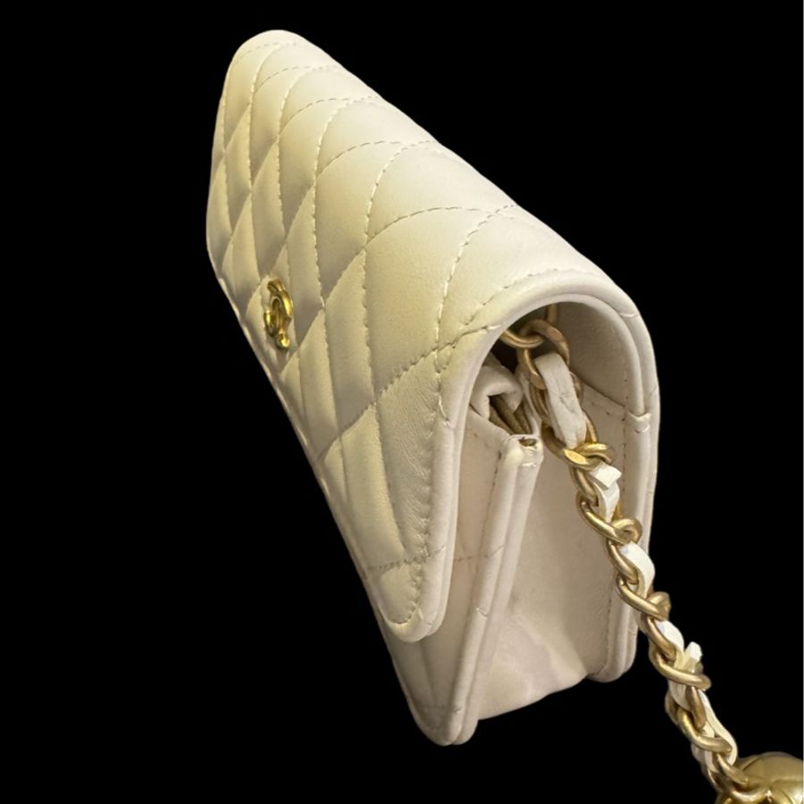 CHANEL 小金球 FLAP PHONE HOLDER WOC-2