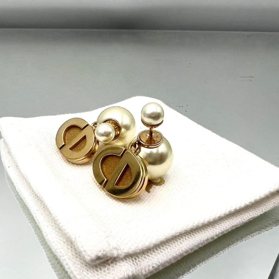 Dior Tribales 金色飾面金屬和白色樹脂珍珠耳環-10