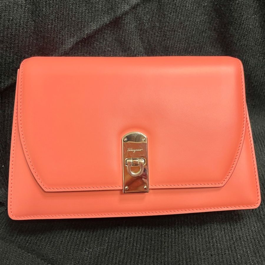 Salvatore Ferragamo Gancini BOXYZ AU-22 E006 | 全新真皮女士斜跨包珊瑚橙,粉橙-5