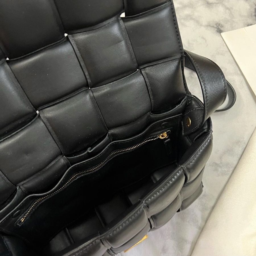 瑞奇二手精品 Bottega veneta 枕頭包 全新-5
