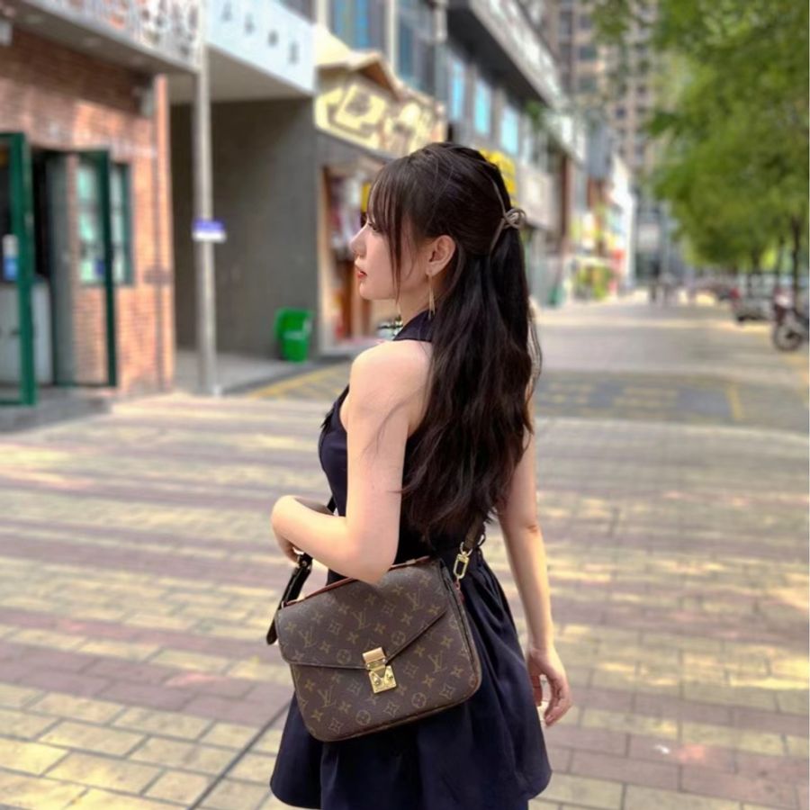 Lv經典老花郵差包(台灣專櫃購入配件齊全)-4