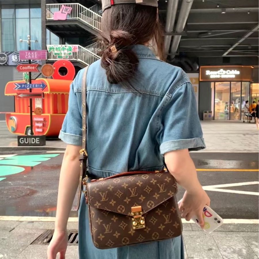 Lv經典老花郵差包(台灣專櫃購入配件齊全)-41