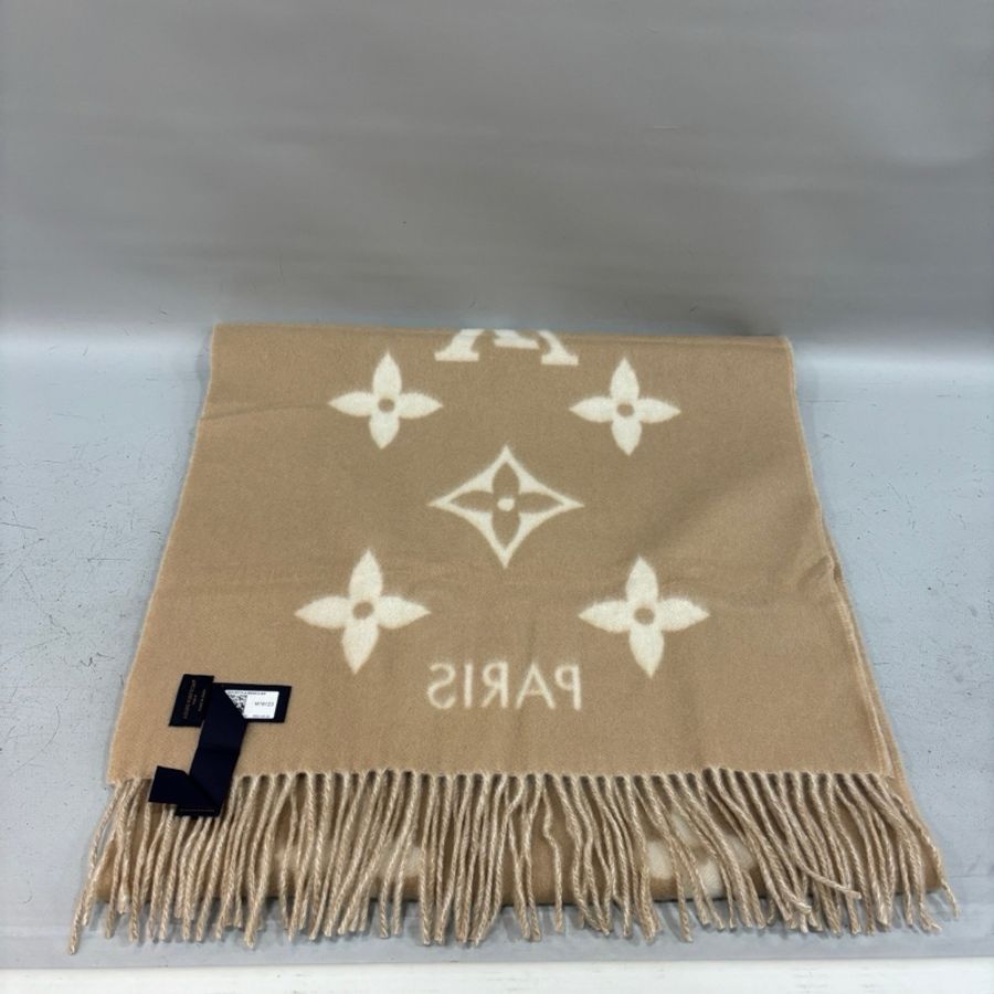 Louis Vuitton M78123駝色雙面Reykjavik圍巾-7