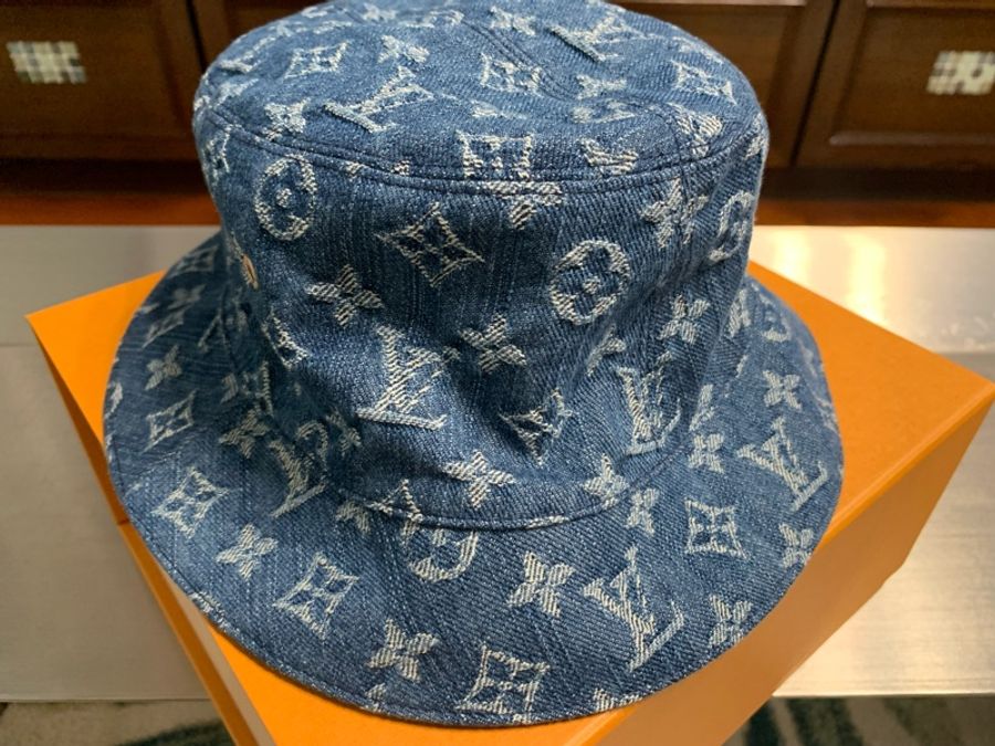 LV經典牛仔花紋 雙面漁夫帽-0