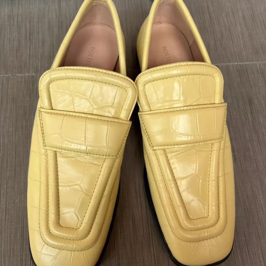 bottega veneta檸檬黄鱷魚紋樂福鞋36.5號偏小半號適合36號 配件防塵袋-1