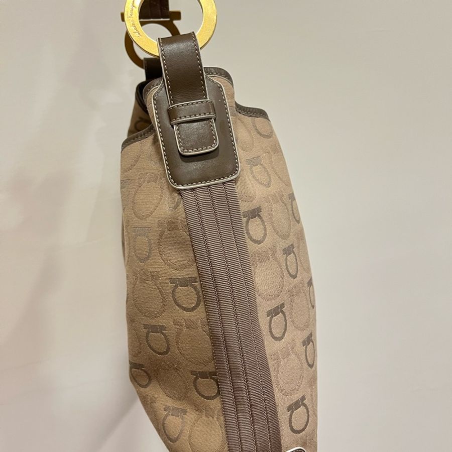 Ferragamo 經典馬蹄扣LoGo帆布單肩包-3