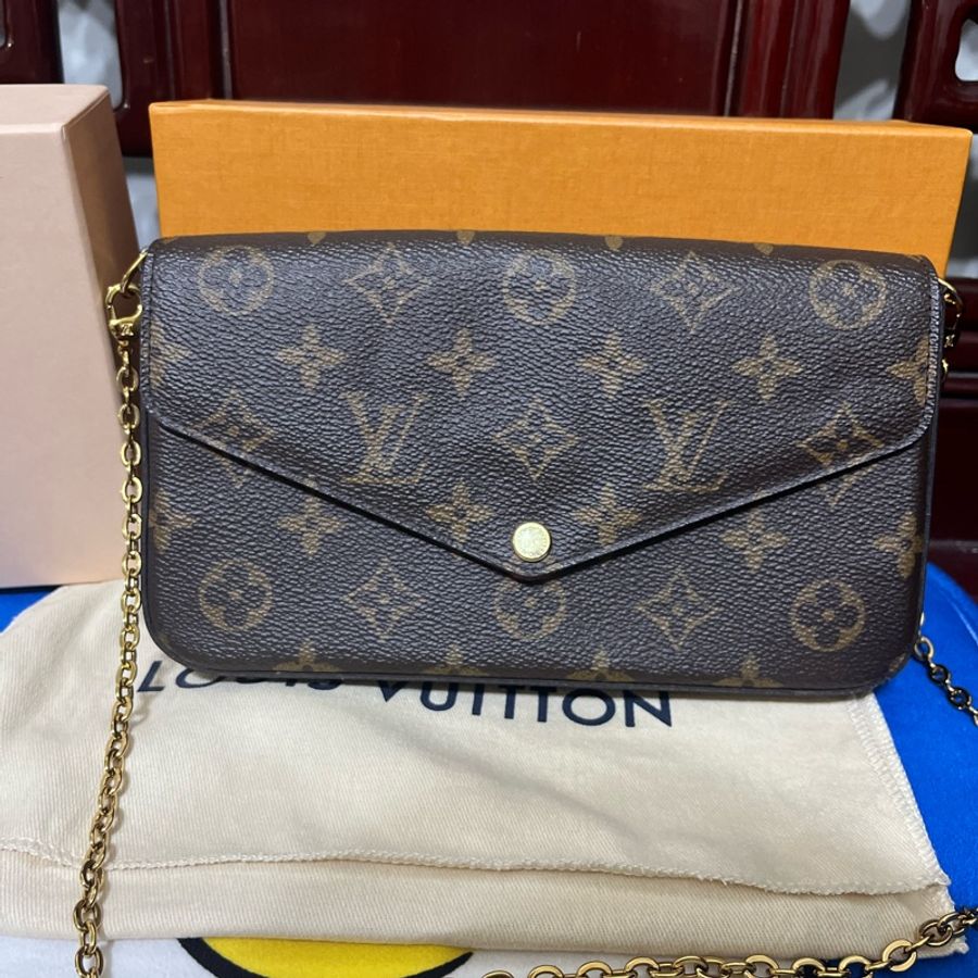 LV 原花三合一信封包-1