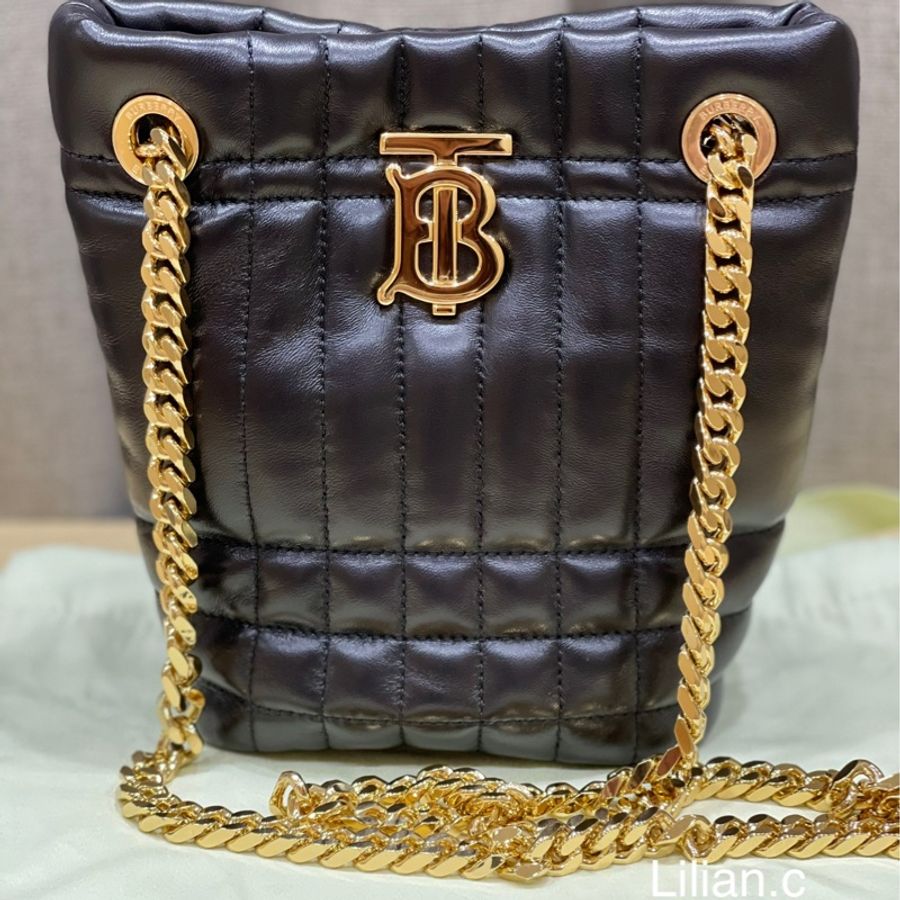 BURBERRY Lola绗缝羔羊皮鏈帶肩背/斜背迷你水桶包-0