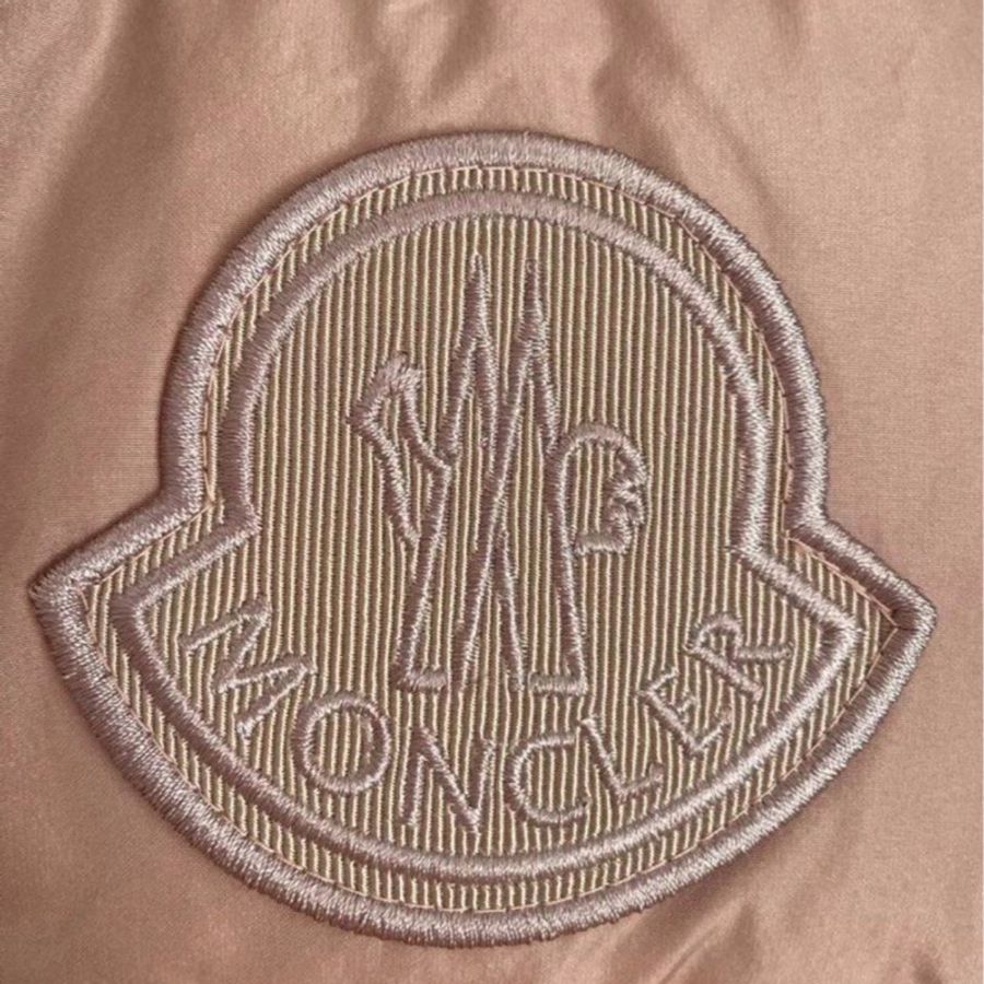 全新Moncler奶茶粉荷葉邊連帽羽絨服馬甲 s號-2
