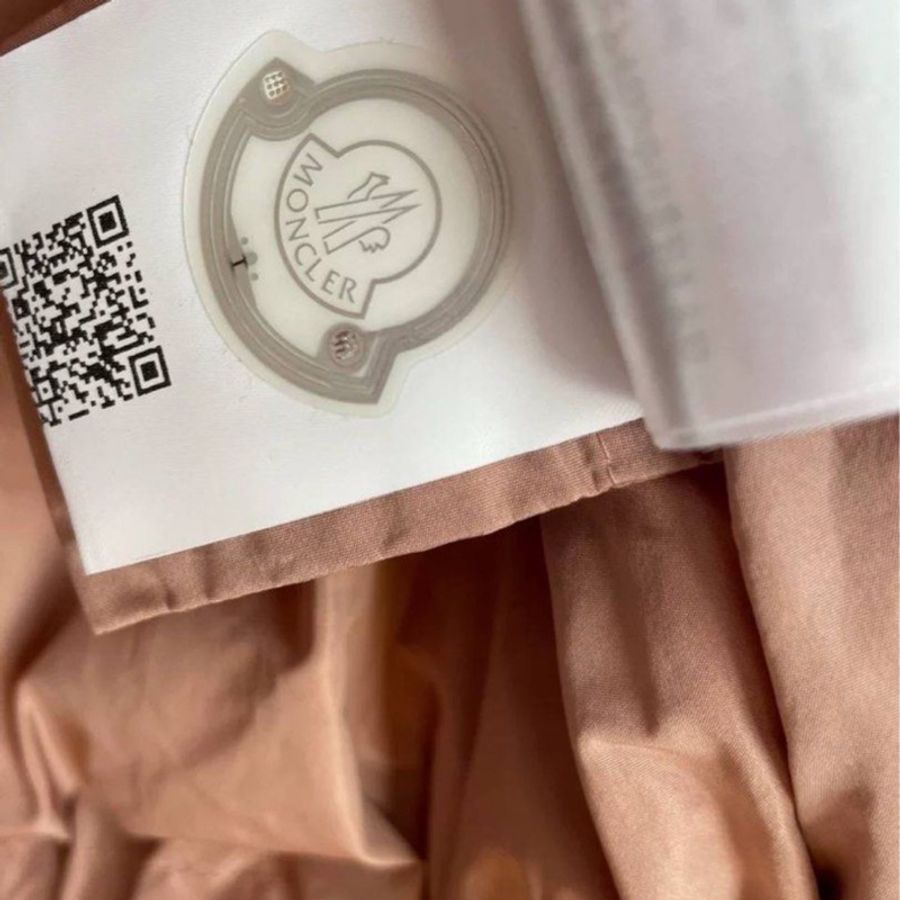全新Moncler奶茶粉荷葉邊連帽羽絨服馬甲 s號-4