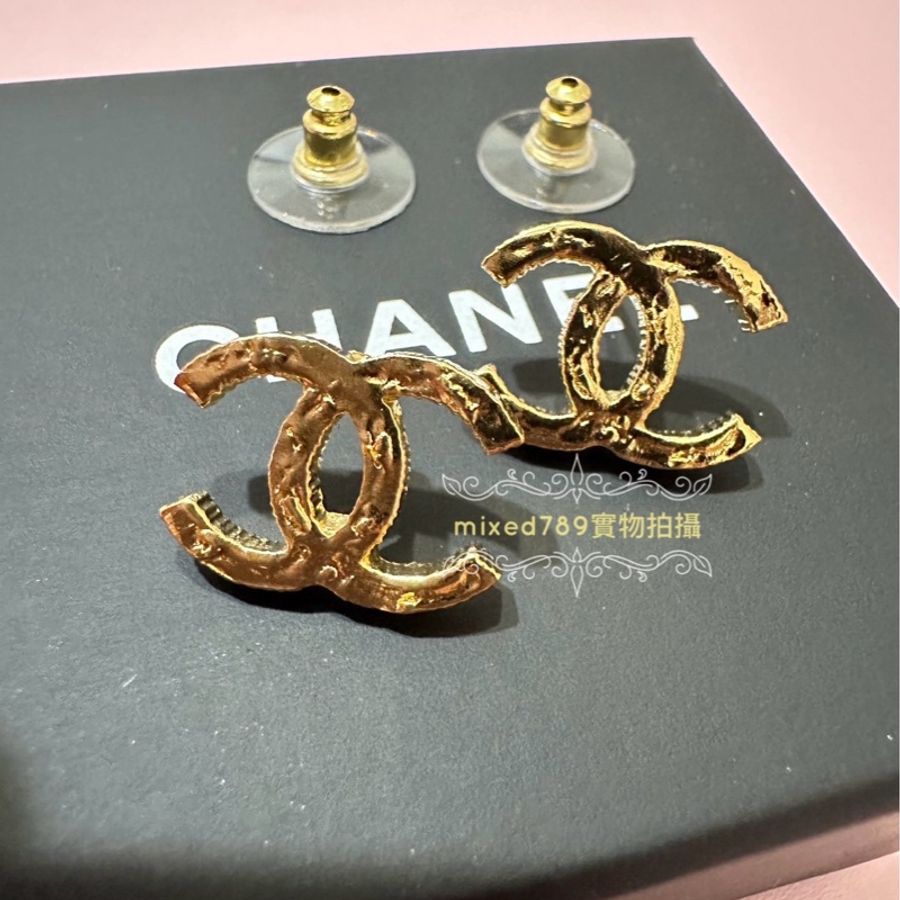 Chanel 復古 刻紋 經典雙C 耳環-9