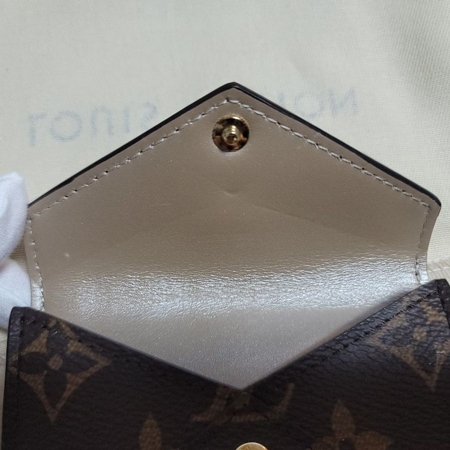 LV M81667 經典CELESTE系列Monogram印花帆布暗釦三折短夾(香檳色)-5