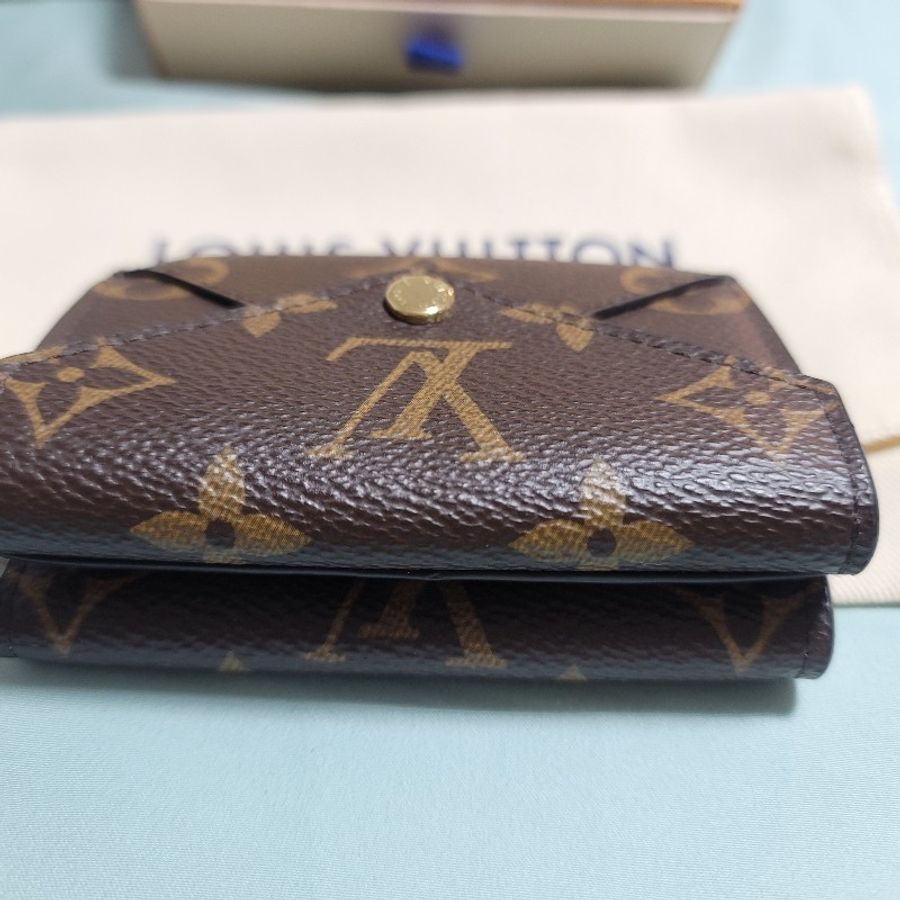 LV M81667 經典CELESTE系列Monogram印花帆布暗釦三折短夾(香檳色)-14