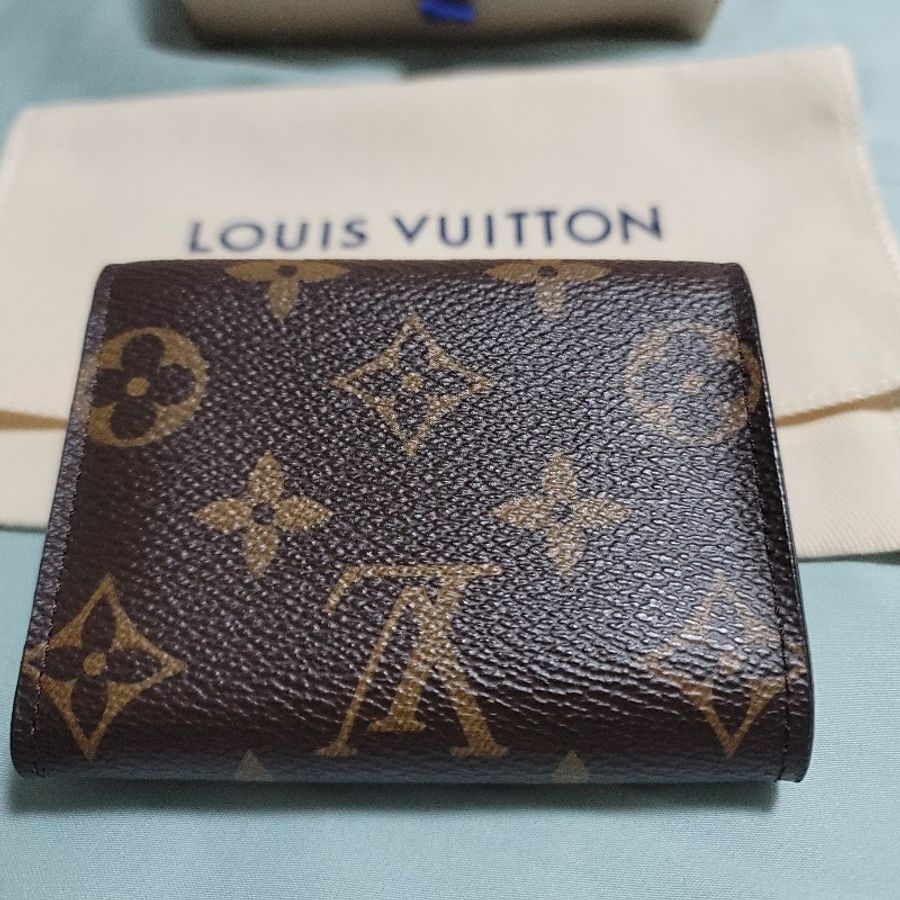 LV M81667 經典CELESTE系列Monogram印花帆布暗釦三折短夾(香檳色)-16